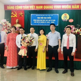Ban chấp hành công đoàn nhà máy