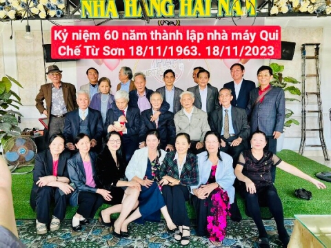 hinh-anh-can-bo-nha-may-quy-che-tu-son-cac-the-he