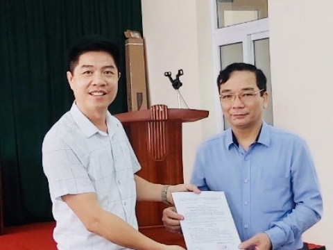 Hoạt động của lãnh đạo nhà máy