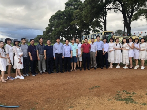 Hoạt Động  " Nhà Máy Quy Chế Từ Sơn " 