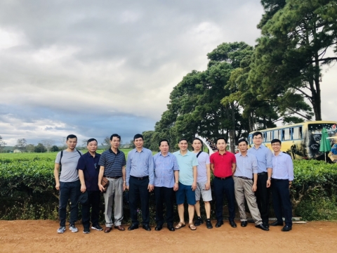 Hoạt Động  " Nhà Máy Quy Chế Từ Sơn " 