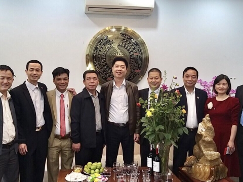 Hoạt Động  " Nhà Máy Quy Chế Từ Sơn " 