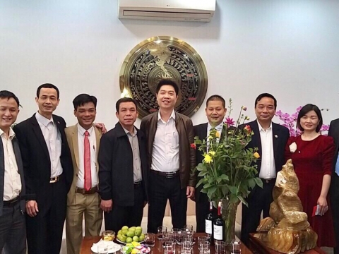 Hoạt động của lãnh đạo nhà máy