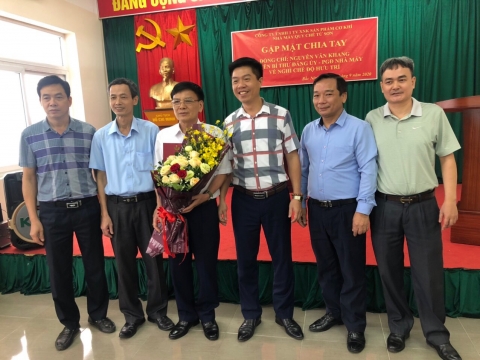 Hoạt động của lãnh đạo nhà máy