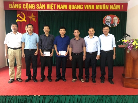 Hoạt động của lãnh đạo nhà máy